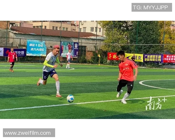 潮流新态度 以足球球星印花t诠释运动与时尚的激情碰撞